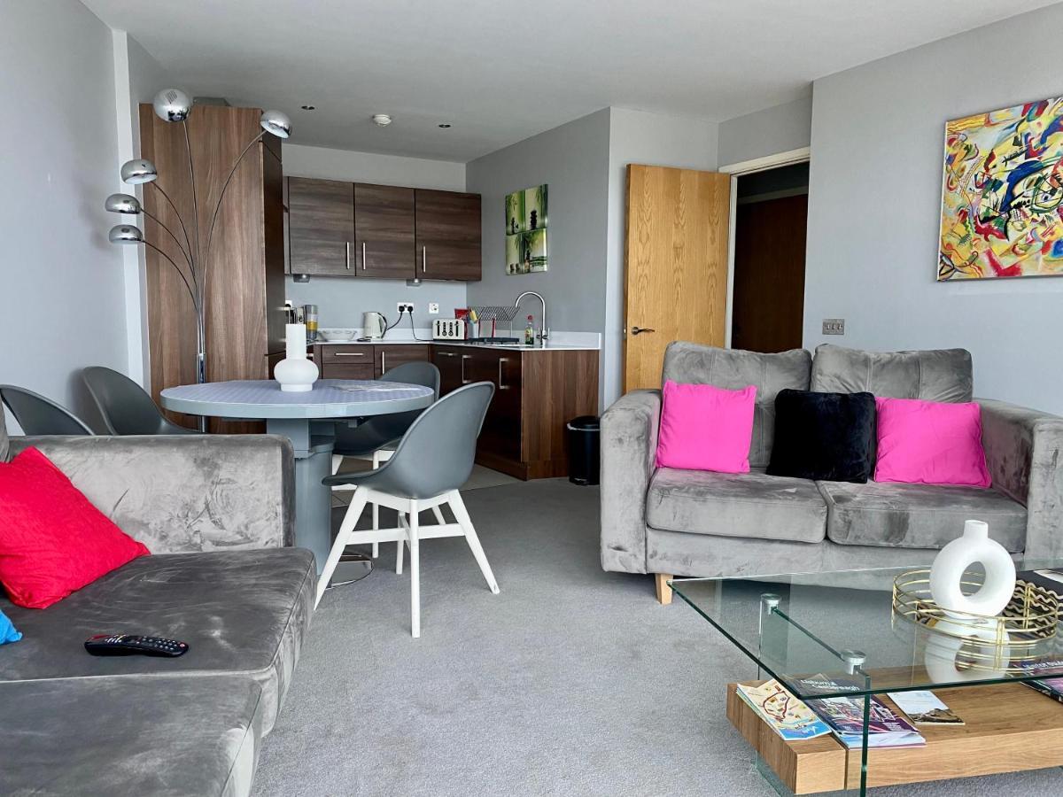 Titanic And Sea View Belfast 2 Bedroom Apartment City Centre Exterior photo